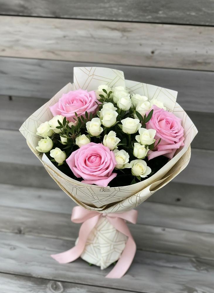 Букет цветов из: Розы в Новой Чаре