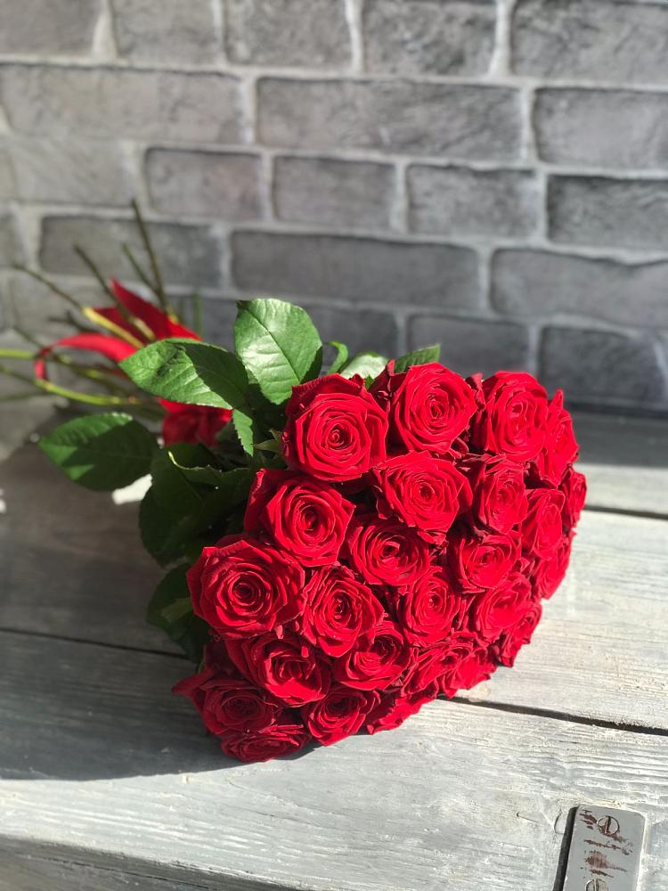 Букет Красные розы Фридом в Новой Чаре