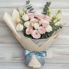 Букет цветов из:  Лизиантусы в Новой Чаре