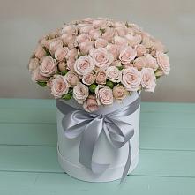 Цветочная композиция из Розы в шляпной коробке в Новой Чаре