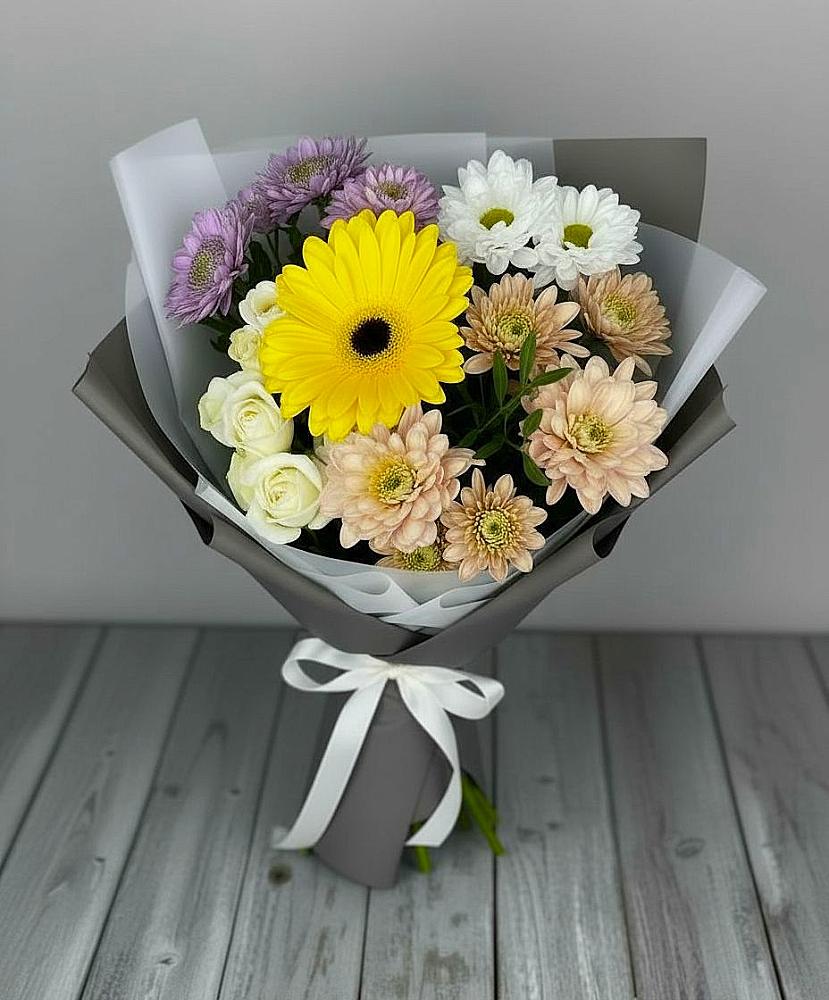 Букет цветов из: Розы, Герберы и Хризантемы в Новой Чаре
