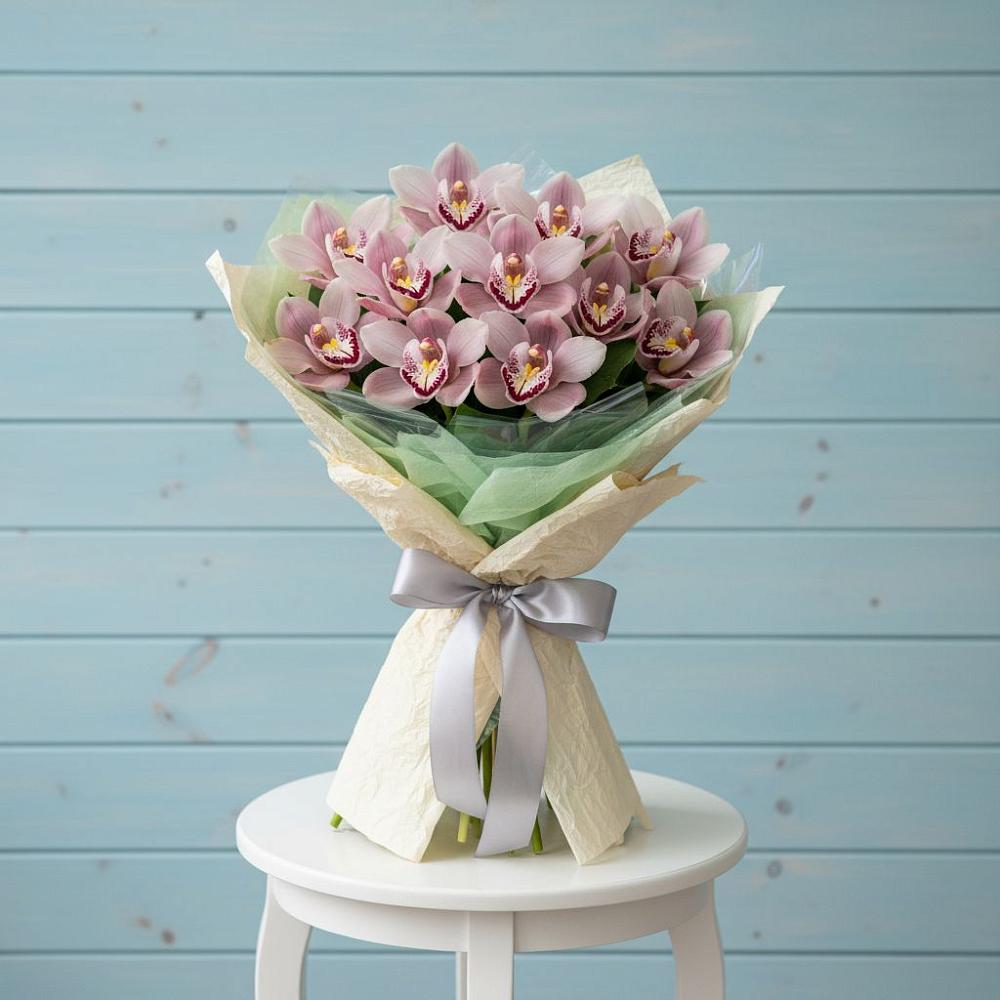 Букет цветов из: Орхидеи и Розы в Новой Чаре