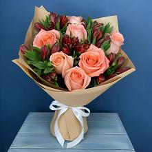 Букет цветов из:  Розы и Альстромерии в Новой Чаре