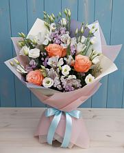 Букет цветов из:  Лизиантусы, Розы, Альстромерии и Гипсофила в Новой Чаре