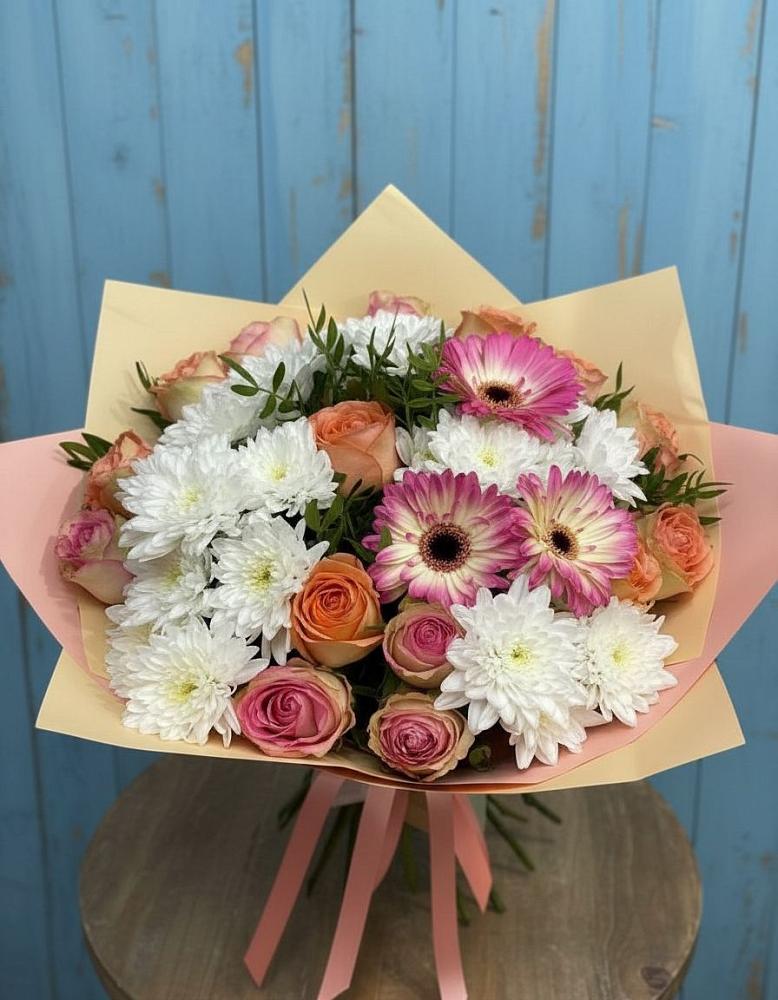 Букет цветов из: Розы, Герберы и Хризантемы в Новой Чаре