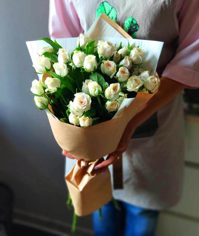 Букет цветов из: Розы в Новой Чаре