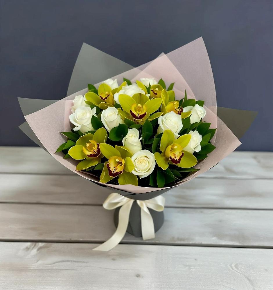 Букет цветов из: Орхидеи и Розы в Новой Чаре