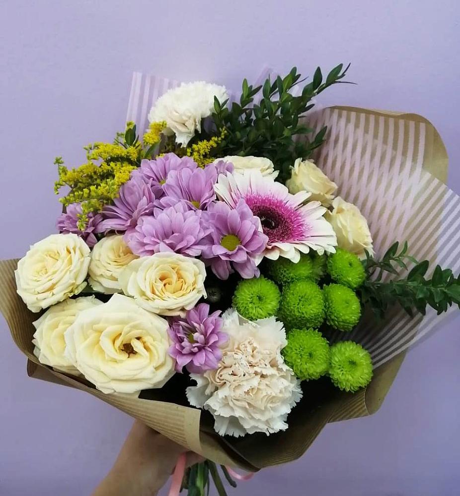 Букет цветов из: Хризантемы, Розы, Гвоздики и Герберы в Новой Чаре